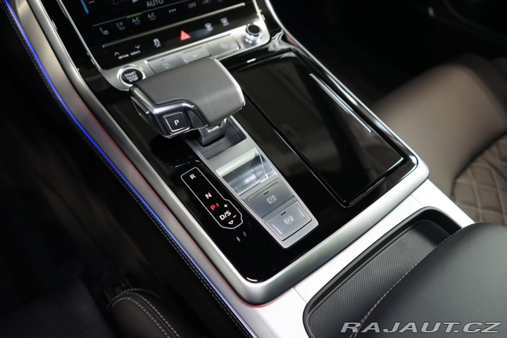 Audi Q8 TFSIe*QUATTRO*TAŽ*B&O 2025