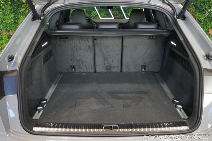 Audi Q8 TFSIe*QUATTRO*TAŽ*B&O 2026