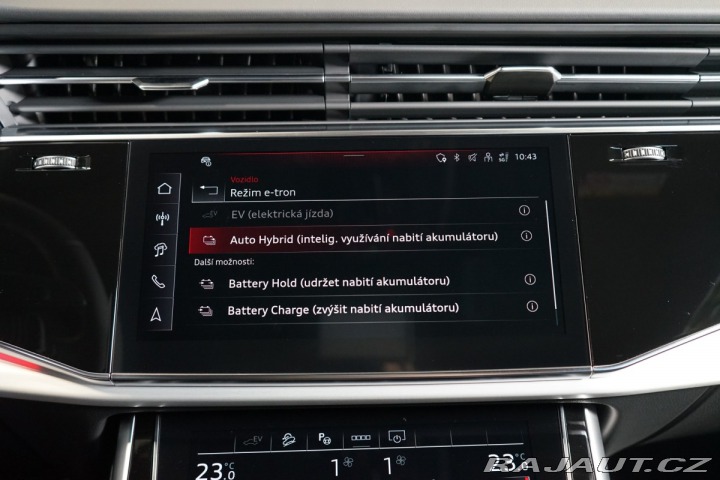 Audi Q8 TFSIe*QUATTRO*TAŽ*B&O 2025