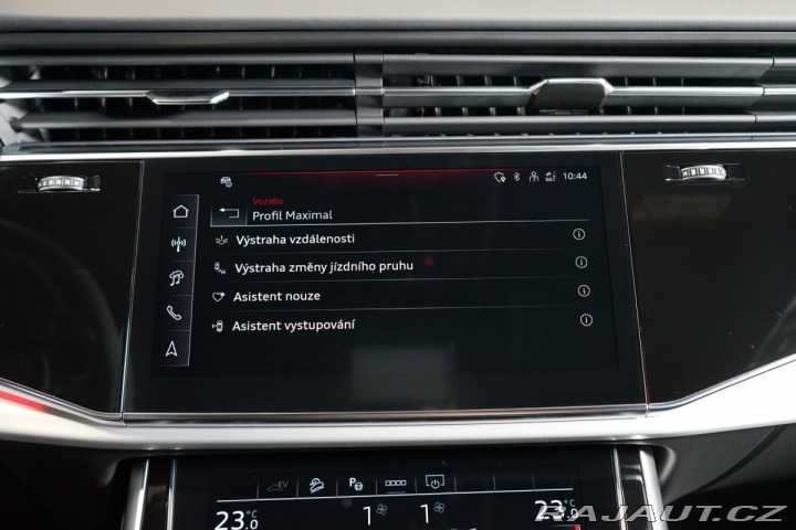 Audi Q8 TFSIe*QUATTRO*TAŽ*B&O 2025