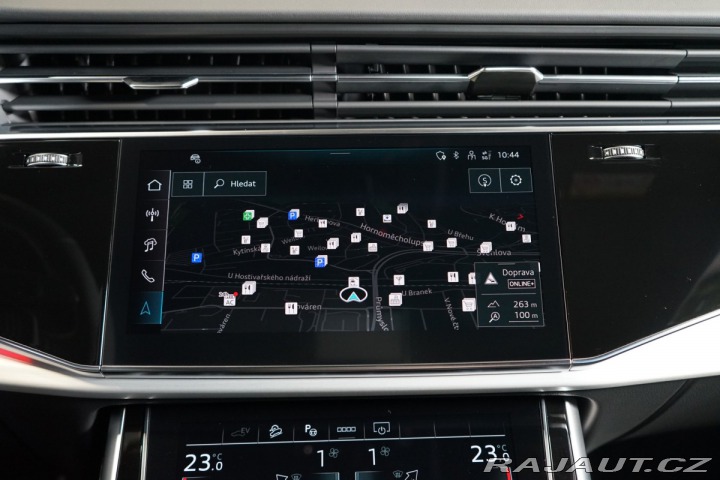 Audi Q8 TFSIe*QUATTRO*TAŽ*B&O 2025