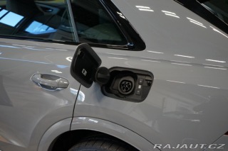 Audi Q8 TFSIe*QUATTRO*TAŽ*B&O 2025