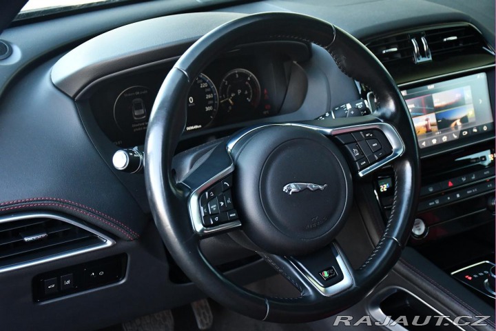 Jaguar F-Pace 20d AWD PANO 2XKOLA 2016