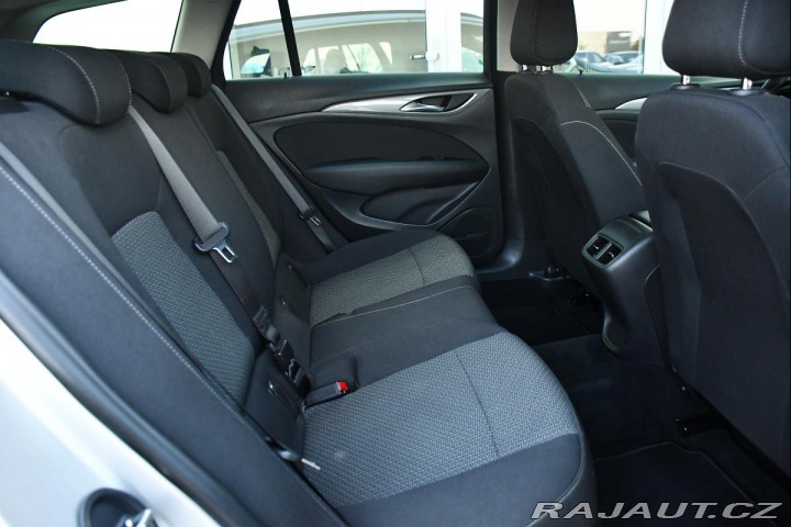 Opel Insignia 1.6CDTi CARPLY NAVI 2xKOL 2017