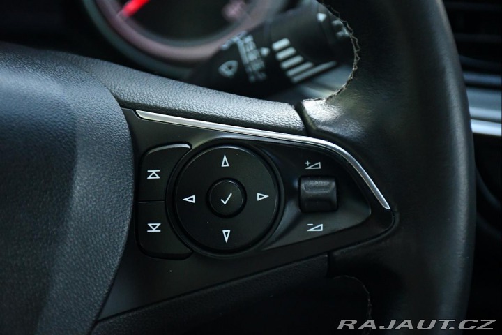 Opel Insignia 1.6CDTi CARPLY NAVI 2xKOL 2017