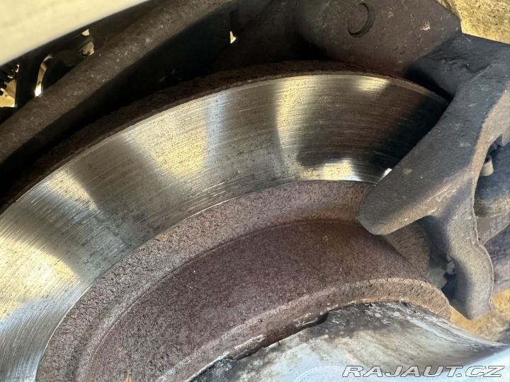 Nissan Qashqai 1,6 85 KW DIG 120 KW DPH 2015