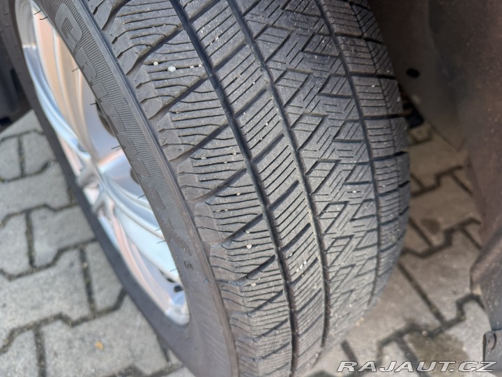 Nissan Qashqai 1,6 85 KW DIG 120 KW DPH 2015