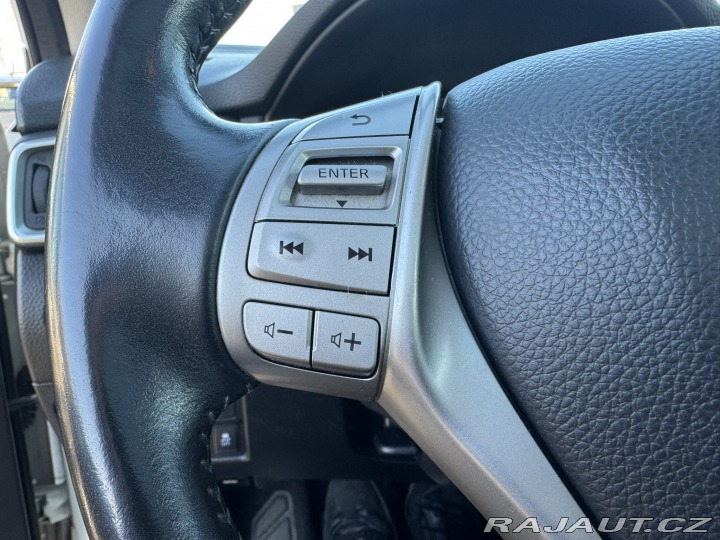 Nissan Qashqai 1,6 85 KW DIG 120 KW DPH 2015