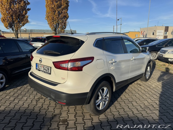 Nissan Qashqai 1,6 85 KW DIG 120 KW DPH 2015