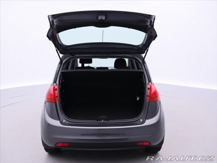 Kia Venga 1,4 CVVT 66kW CZ Klimatiz 2011