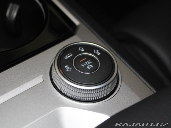 Volkswagen Touareg 3,0 TDi 210kW R-Line 68tk 2023