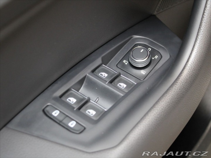 Volkswagen Touareg 3,0 TDi 210kW R-Line 68tk 2023