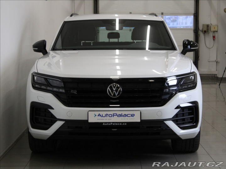 Volkswagen Touareg 3,0 TDi 210kW R-Line 68tk 2023