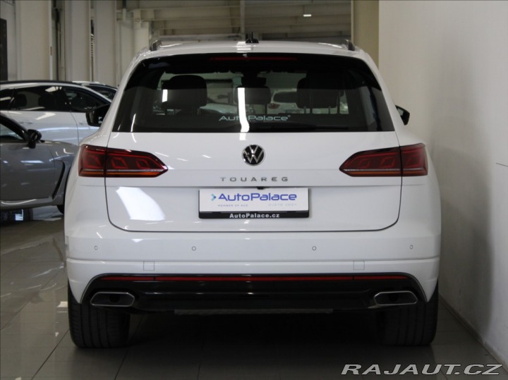 Volkswagen Touareg 3,0 TDi 210kW R-Line 68tk 2023