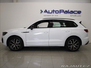 Volkswagen Touareg 3,0 TDi 210kW R-Line 68tk 2023