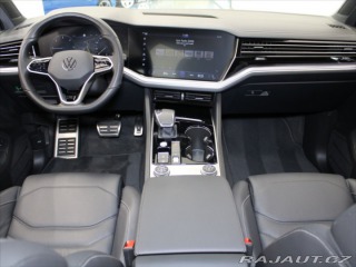 Volkswagen Touareg 3,0 TDi 210kW R-Line 68tk 2023