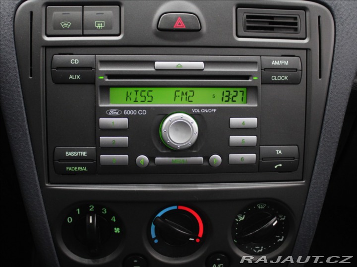 Ford Fusion 1,6 16V 74kW 1.majitel 10 2011