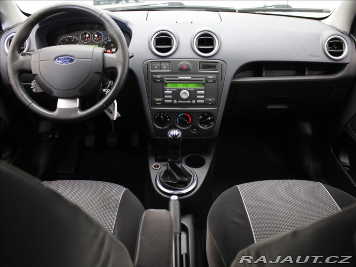 Ford Fusion 1,6 16V 74kW 1.majitel 10 2011