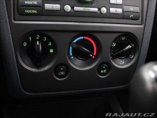 Ford Fusion 1,6 16V 74kW 1.majitel 10 2011