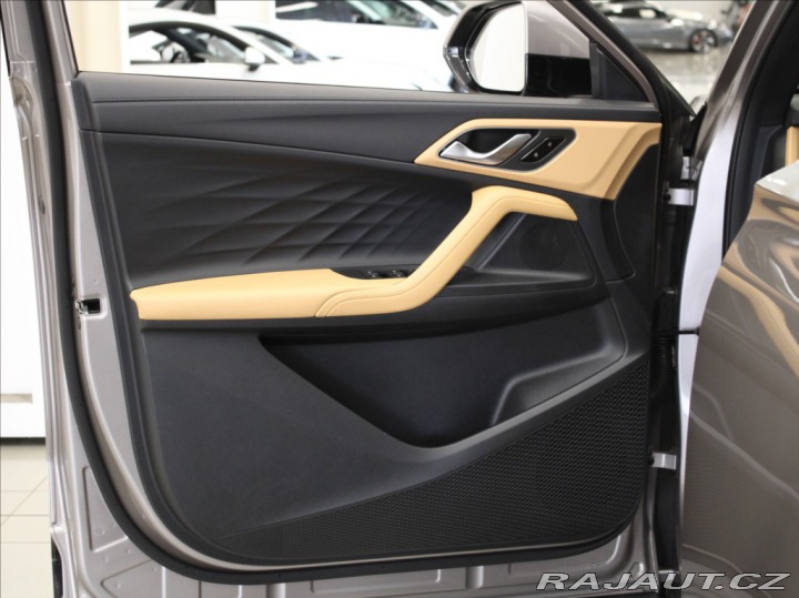 MG HS 1,5 PHEV 200kW Exclusive 2025