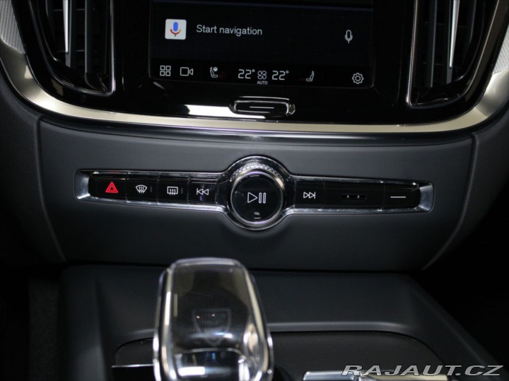 Volvo S60 2,0 B5 AWD AT Ultimate PA 2024