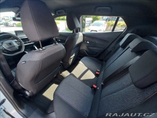 Peugeot 2008 1,2 STYLE Hybrid 145 e-DC 2025