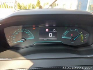 Peugeot 2008 1,2 STYLE Hybrid 145 e-DC 2025