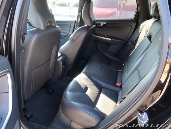 Volvo XC60 2,4 D5 AWD SUMMUM 2015