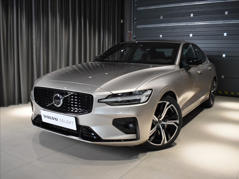 Volvo S60 2,0 B5 AWD Ultimate Pano,