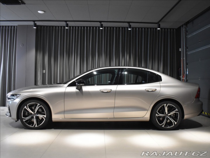 Volvo S60 2,0 B5 AWD Ultimate Pano, 2023