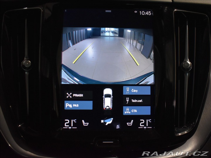 Volvo XC60 2,0 B4 AWD Momentum Pro B 2021