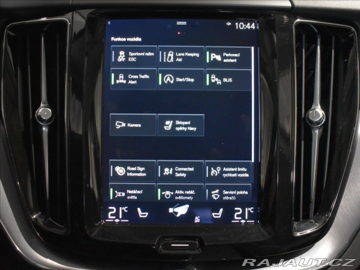 Volvo XC60 2,0 B4 AWD Momentum Pro B 2021