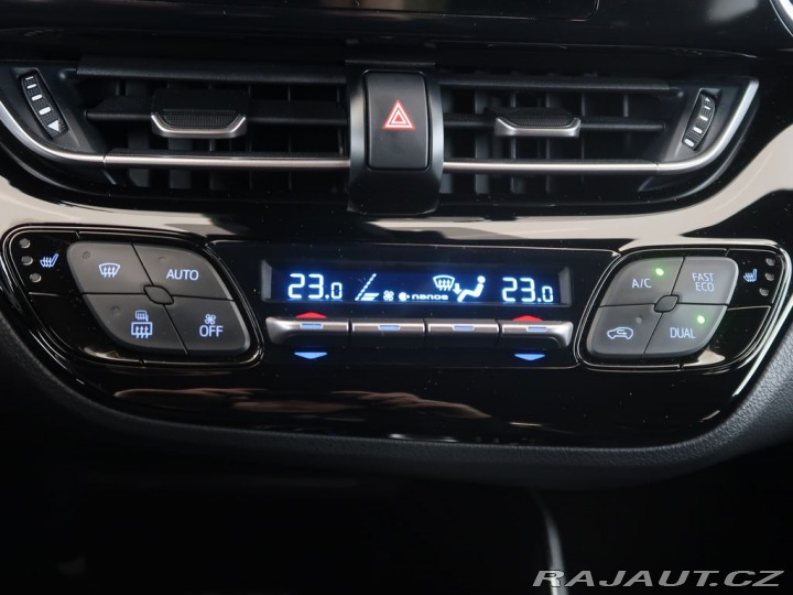 Toyota C-HR 2.0Hybrid,CZ,1Maj,Selecti 2021