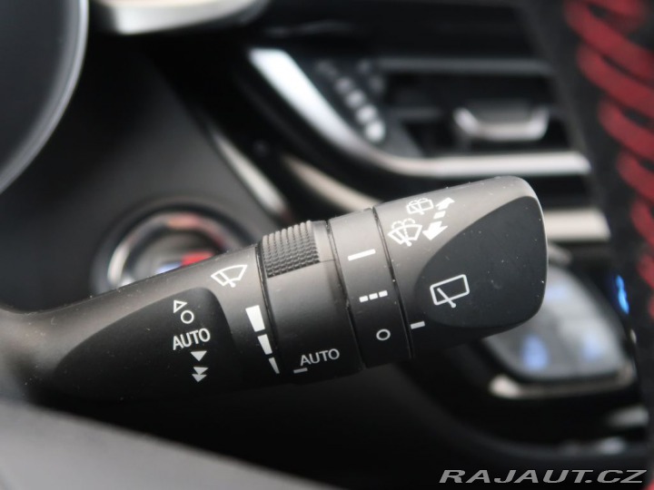Toyota C-HR 2.0Hybrid,CZ,1Maj,Selecti 2021