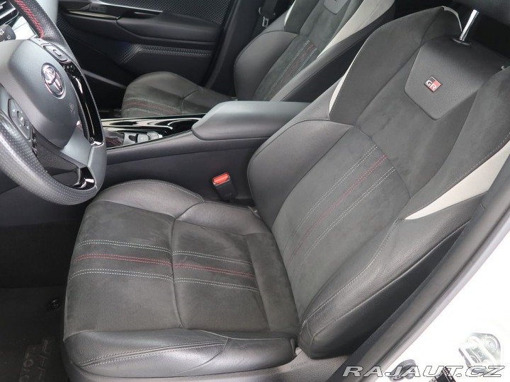 Toyota C-HR 2.0Hybrid,CZ,1Maj,Selecti 2021