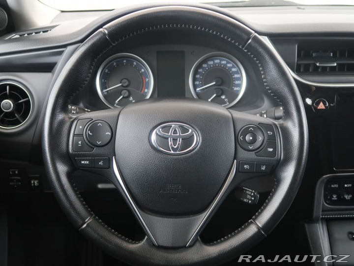 Toyota Corolla 1.6i,CZ,1Maj,Comfort Tech 2018