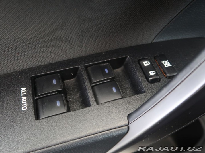 Toyota Corolla 1.6i,CZ,1Maj,Comfort Tech 2018