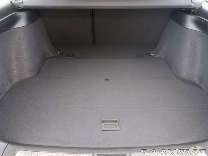 Toyota Avensis 2.0VVT-i,108kW,CZ,Manuál 2003