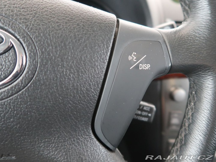 Toyota Avensis 2.0VVT-i,108kW,CZ,Manuál 2003