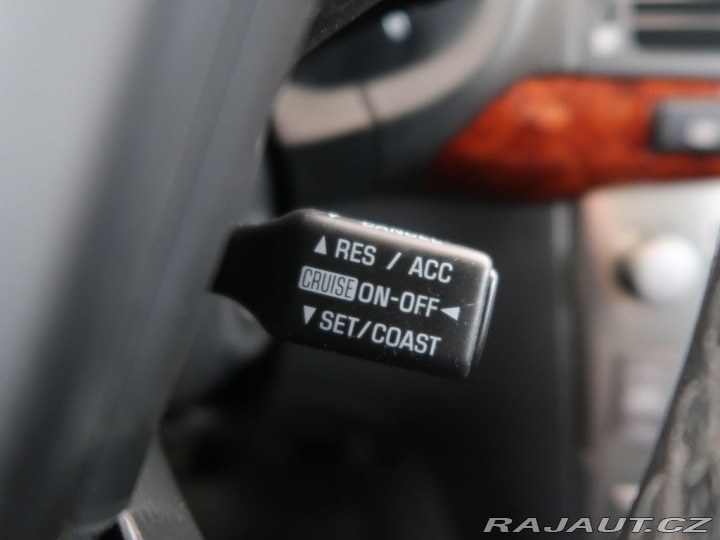 Toyota Avensis 2.0VVT-i,108kW,CZ,Manuál 2003