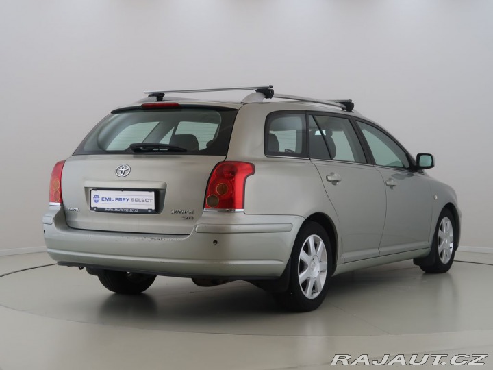 Toyota Avensis 2.0VVT-i,108kW,CZ,Manuál 2003