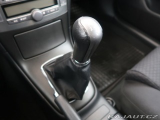 Toyota Avensis 2.0VVT-i,108kW,CZ,Manuál 2003
