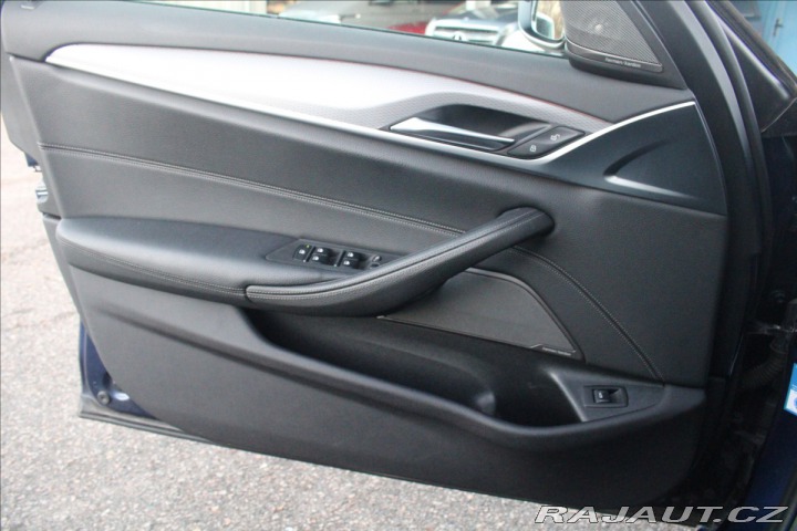 BMW 5 3,0 530d xDrive M-Sport 2019