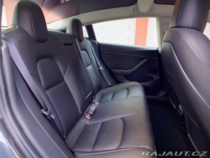 Tesla Model 3 D.M Long Range 366 kW REZ 2021