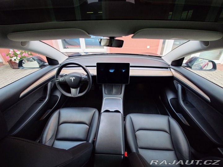 Tesla Model 3 D.M Long Range 366 kW REZ 2021