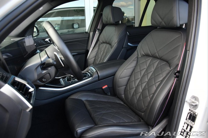 BMW X5 xD30d M-SPORT REZERVACE 2024
