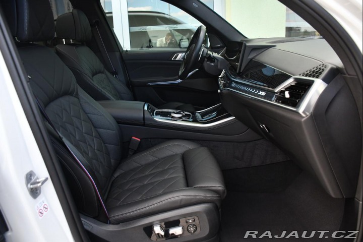 BMW X5 xD30d M-SPORT FL REZERVAC 2024