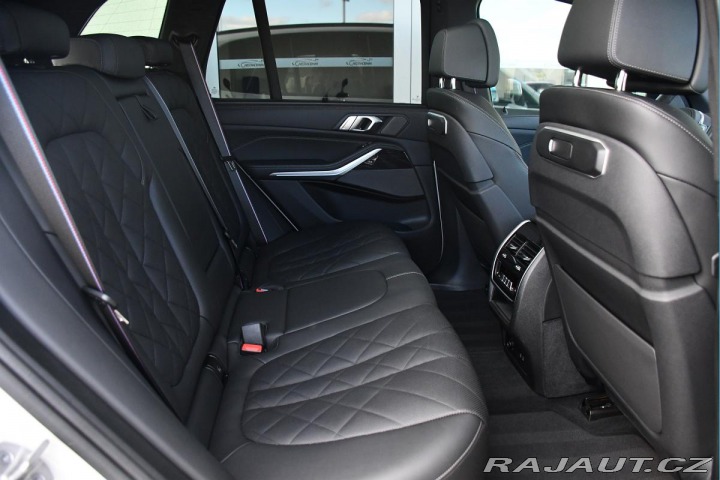 BMW X5 xD30d M-SPORT REZERVACE 2024