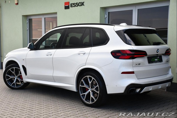 BMW X5 xD30d M-SPORT FL REZERVAC 2024