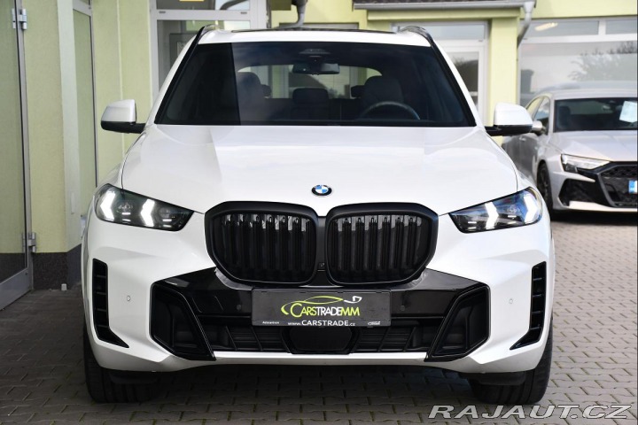 BMW X5 xD30d M-SPORT FL REZERVAC 2024